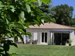 Les Yuccas -Maison neuve avec un jardin à Saint Paul de Vence