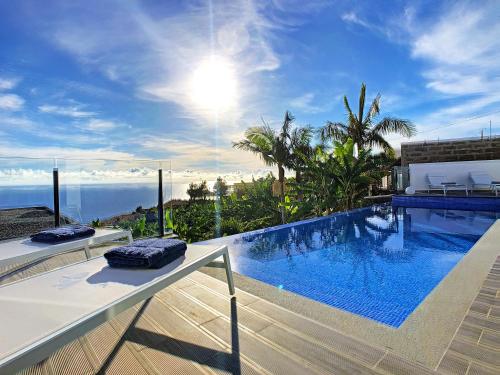 Villa Lilian by MHM Arco da Calheta portugal