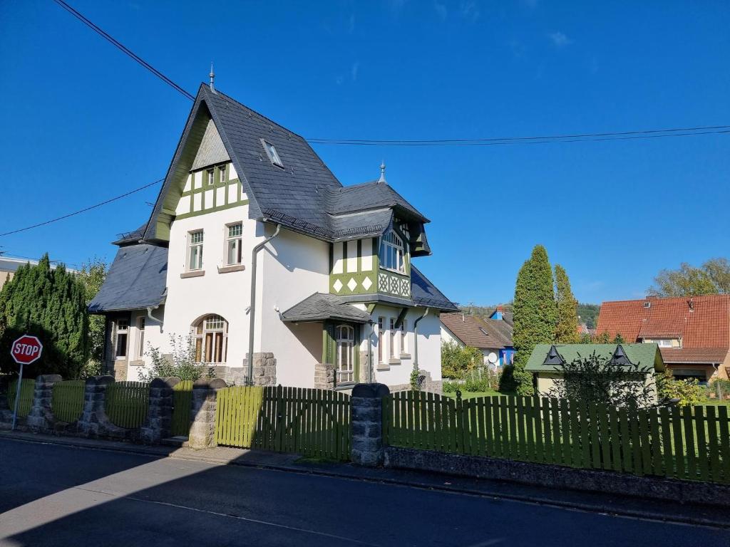 Maison de vacances Villa Lilly Südstraße 1, 56235 Ransbach-Baumbach