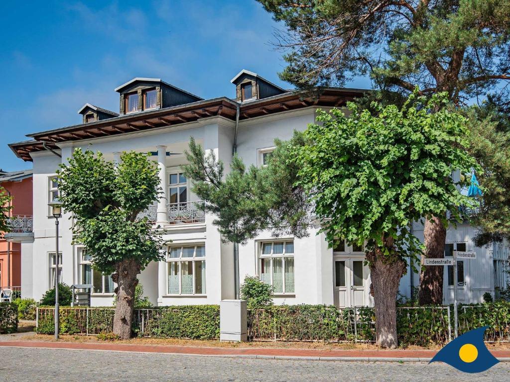 Villa Villa Linde Wohnung 06 Lindenstrasse 13 / Ecke Friedenstrasse, 17424 Heringsdorf