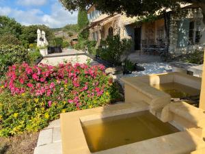 Location bastide provencale Luberon