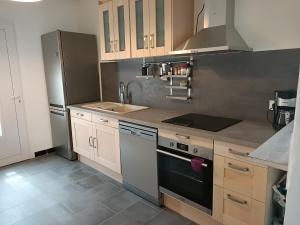 Location Bord de mer, villa de vacances 9 personnes - jardin