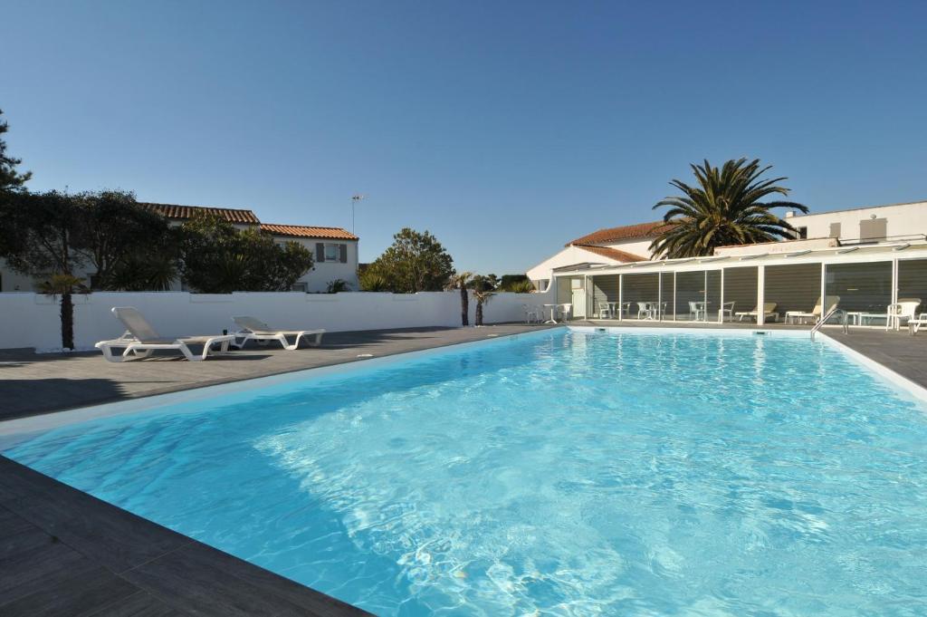Villa Location dans résidence avec piscine proche plage Résidence de la mer, apt 20 17670 La Couarde-sur-Mer
