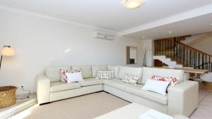 Los Olivos Del Golf CD249, Sleeps 6 Adults 1 Child