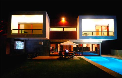 Love All villa