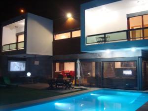 Love All villa