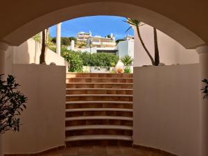 Lovely Burgau villa just 3 mins walk from beach