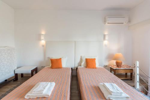 LovelyStay - Green Oasis Villa