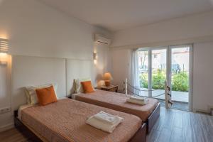 LovelyStay - Green Oasis Villa