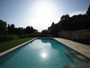 LS3-421 CHATEAU DE PANISSE Splendide château du XVème siècle avec grande piscine à Tarascon 19 personnes