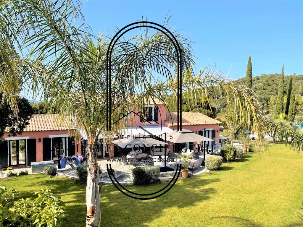 Villa Luxueuse Maison dans les Arbres 5 étoiles - Clim-Wifi-parkings 163 Chemin de la Roquette, \ 83400 Hyères