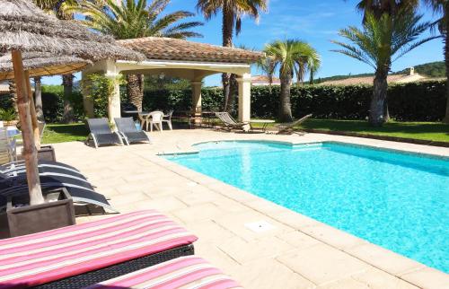 Luxueuse Villa Récente à Saint Raphaël de Plain Pied