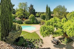 Luxueux Mas provençal avec piscine au pied du Mont Ventoux