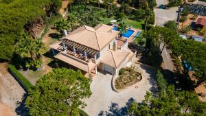 Villa Luxuosa moradia V5 em Quarteira - Greice Homes Rua do Traquete 8125-016 Quarteira Algarve