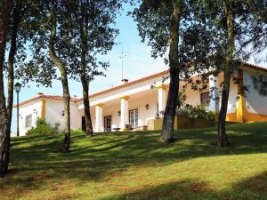 Villa Luxurious Villa in Caldas da Rainha with Swimming Pool  2500-644 Salir de Matos Région Centre