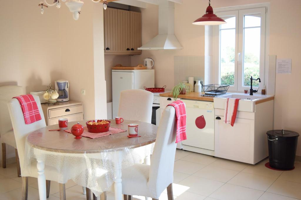 Luxurious Villa in Saint Laurent de Carnols 30200 Saint-Laurent-de-Carnols