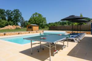 Villa Luxury 3 Bed Holiday Home with Swimming Pool Le Sol, Saint Crepin et Carlucet Maison Marron 24590 Salignac Aquitaine