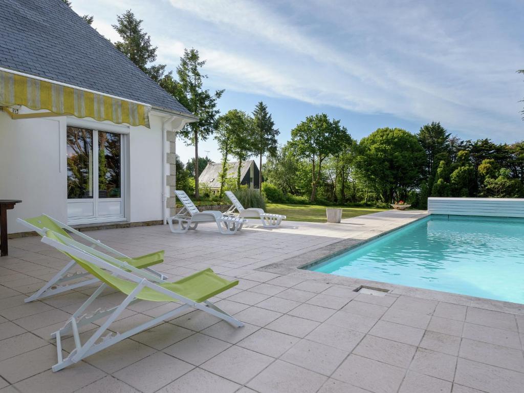 Villa Luxury Holiday Home in Concarneau with Swimming Pool  29900 Concarneau