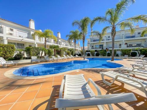 Luxury Holiday Villa with Pool in Boliqueime near Vilamoura, golf nearby