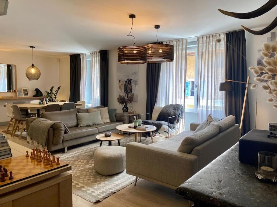 Luxury Villa in front of the famous Pont-du-Gard. 30210 Castillon-du-Gard