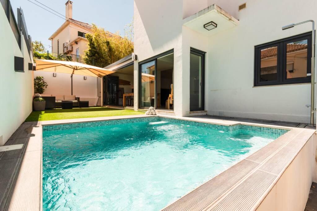 Villa Luxury Villa in Lisbon - No Parties Allowed 252 Rua 2 1300-182 Lisbonne