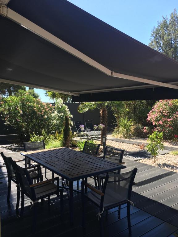 Luxury villa in Provence with a private pool 84400 Martres-Tolosane