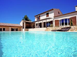 Villa Luxury villa in Provence with a private pool  84400 Martres-Tolosane Midi-Pyrénées