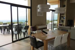 Luxury Villa - Panoramic View - Private Pool - Golf & Petanque Field