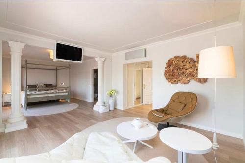 Luxury villa / Pool, Gym ,Cinema room