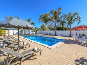 Villa Luxury Villa with Private Pool, Galé, Albufeira Estrada Vale de Parra 8200-427 Albufeira Algarve