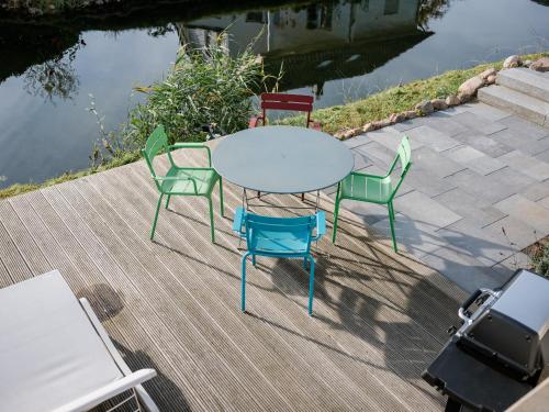 Luxus Ferienhaus für 8 Personen am See inkl. Boot