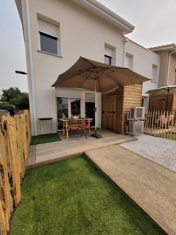 Luxus-Strandhaus \ 18586 Lobbe