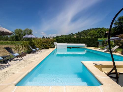 Magnificent Villa in Gargas with Private Swimming Pool