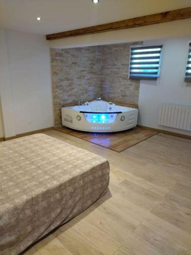 Magnifique bas de villa avec jacuzzi