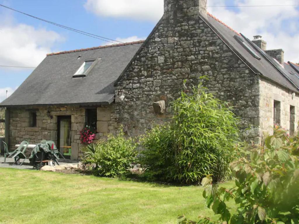 Magnifique château au bord de la Mayenne 18 couchages 49460 Béné