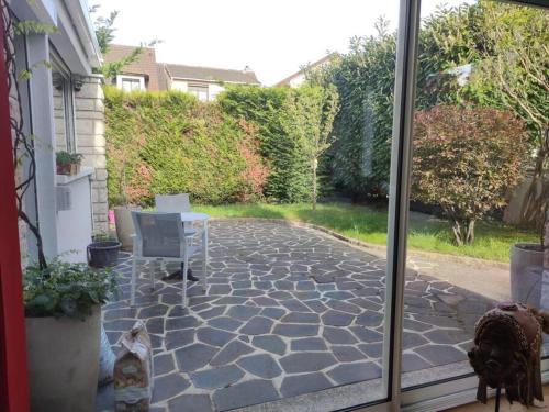 Magnifique villa avec double terrasse et jardin