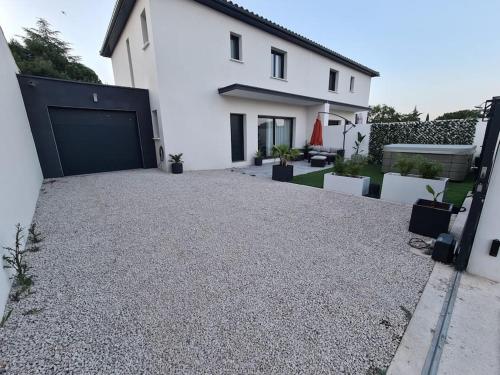 Magnifique Villa avec jacuzzi en option