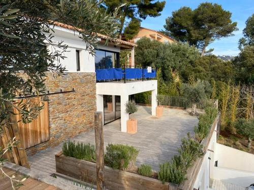 Magnifique villa avec piscine, vue mer