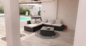 Villa Magnifique villa avec Pool House piscine et jacuzzi 125 Rue des Cèpes 34400 Lunel Languedoc-Roussillon