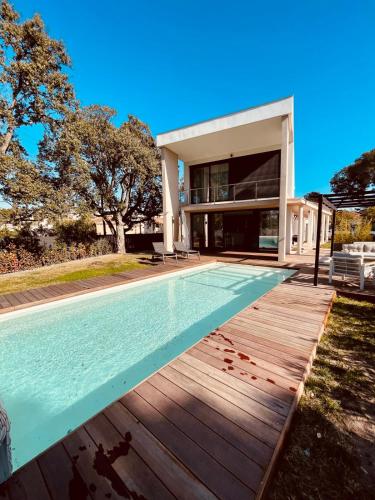 Magnifique Villa contemporaine climatisé piscine Ref Villa Notre Dame