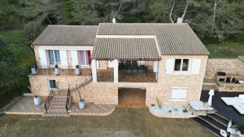 Magnifique villa de luxe au coeur de la garrigue
