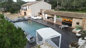 Magnifique villa de luxe au coeur de la garrigue