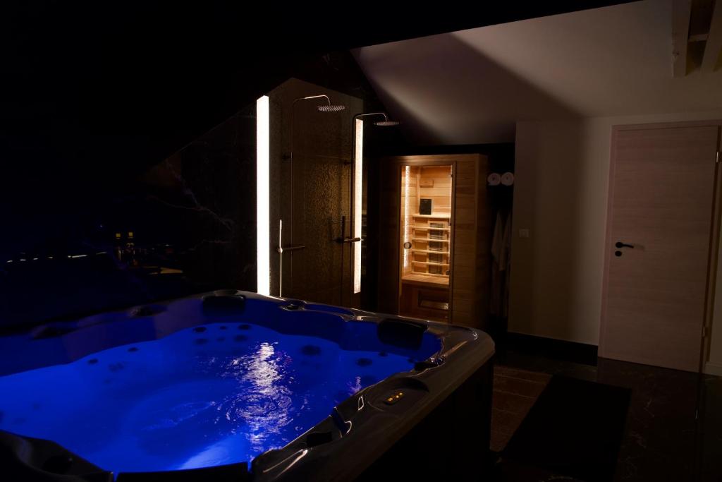 Villa Magnifique Villa le89golden jacuzzi et sauna privatif 89 Rue Gounod 68400 Mulhouse