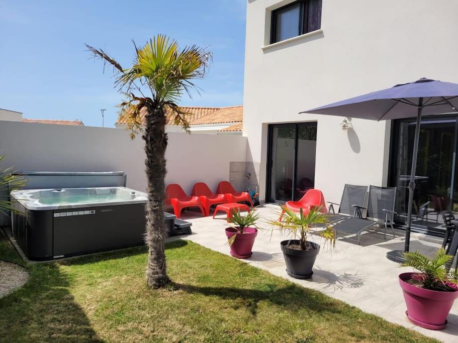 Magnifique Villa-SPA , Plage et Corniche de Sion à 100 m 9 Rue des Cinq Pineaux, 85270 Saint-Hilaire-de-Riez