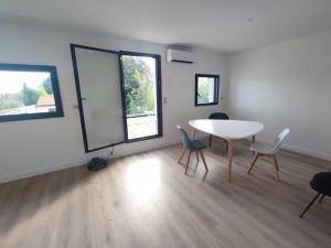Magnifique villa sur jardin de ville et jacuzzi