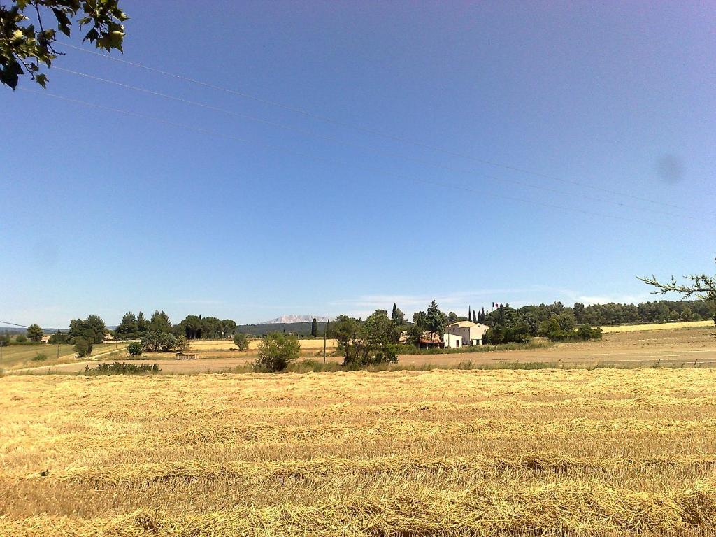 Maison 10 personnes, isolée.
