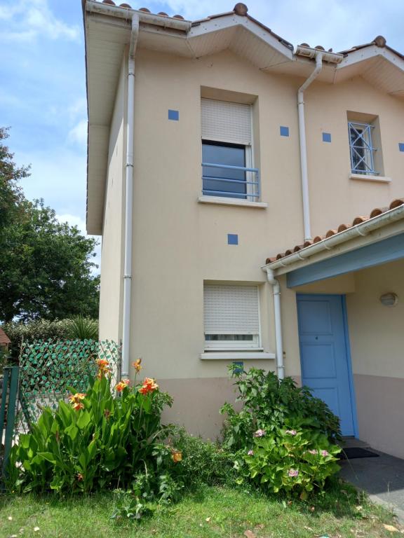Maison 100m2, 3 chambres, jardin et piscine 119 Rue du Passage de les Amnes, 40600 Biscarrosse