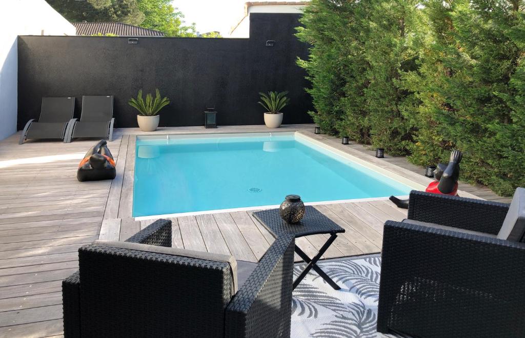 Villa Maison 100m2 avec piscine chauffée à Bordeaux Caudéran 68, Rue Jude 33200 Bordeaux