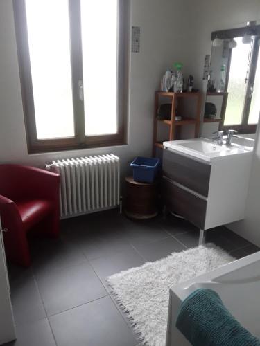 Maison a la frontière suisse avec jacuzzi ,billard