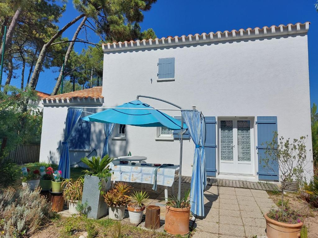 Villa Maison agréable située sur une Presqu'île 148 Route de la Pointe d'Arcay lotissement 3 la pomme de pins 3eme maison 85460 La Faute-sur-Mer